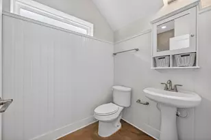2005 Sager Dr, Austin, TX 78741 - Photo 24