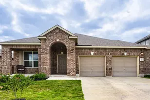 221 Auburn St, Kyle, TX 78640 - Photo 2