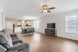 221 Auburn St, Kyle, TX 78640 - Photo 10