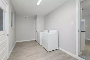 4806 Pecan Springs Rd, Austin, TX 78723 - Photo 28