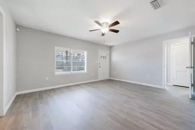 4806 Pecan Springs Road, Austin, TX 78723 - Photo 16