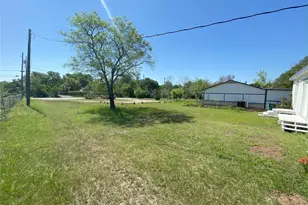 4806 Pecan Springs Rd, Austin, TX 78723 - Photo 32