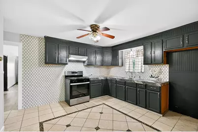 204 Taylor Street, Hutto, TX 78634 - Photo 8