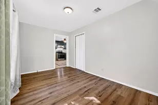 204 Taylor St, Hutto, TX 78634 - Photo 16