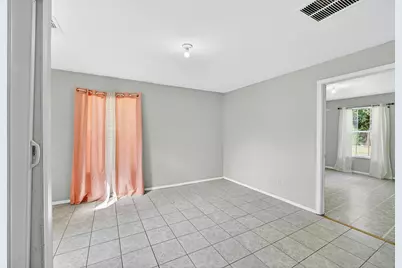 204 Taylor Street, Hutto, TX 78634 - Photo 10