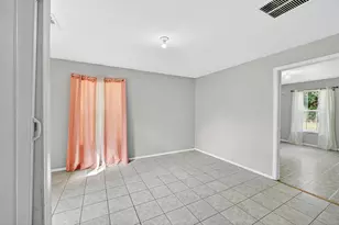 204 Taylor St, Hutto, TX 78634 - Photo 10
