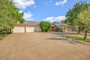 85 Brookhollow Dr, Wimberley, TX 78676 - Photo 2