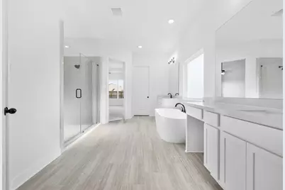 7425 Desert Needle Drive, Lago Vista, TX 78645 - Photo 14
