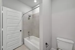 7425 Desert Needle Dr, Lago Vista, TX 78645 - Photo 32