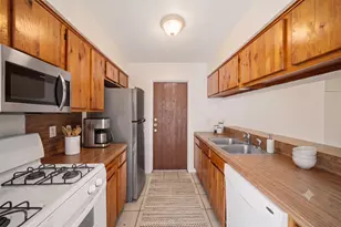 12002 Arrowwood Dr, Austin, TX 78727 - Photo 8