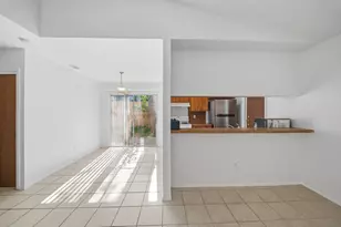 12002 Arrowwood Dr, Austin, TX 78727 - Photo 14