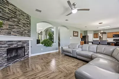 643 Shadow Creek Boulevard, Buda, TX 78610 - Photo 8