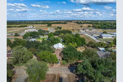 113 North Avenue, Lexington, TX 78947 - Photo 32