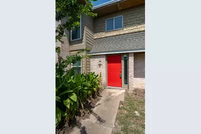 6406 Chimney Creek Circle #B, Austin, TX 78723 - Photo 4