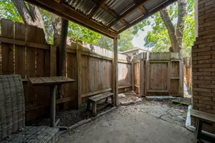 6406 Chimney Creek Cir, Austin, TX 78723 - Photo 24
