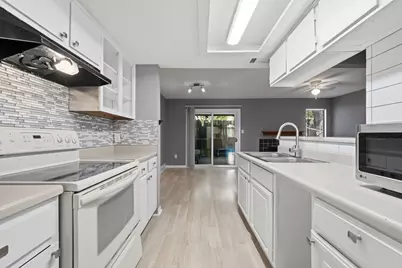 6406 Chimney Creek Circle #B, Austin, TX 78723 - Photo 12