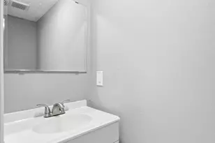 6406 Chimney Creek Cir, Austin, TX 78723 - Photo 14