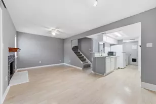 6406 Chimney Creek Cir, Austin, TX 78723 - Photo 10