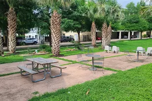 2401 E 6th St, Austin, TX 78702 - Photo 32