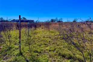 261 Engelke Rd, Kingsbury, TX 78638 - Photo 1