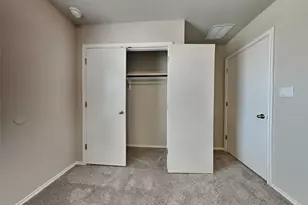 5121 Saddle Clb Dr, Georgetown, TX 78626 - Photo 10