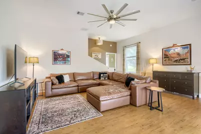 210 Battleground Circle, Taylor, TX 76574 - Photo 4