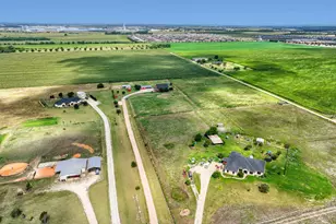 210 Battleground Cir, Taylor, TX 76574 - Photo 36