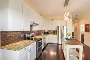 210 Battleground Cir, Taylor, TX 76574 - Photo 12