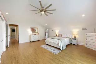 210 Battleground Cir, Taylor, TX 76574 - Photo 18