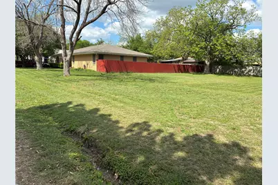 106 N 6th Street, Thorndale, TX 76577 - Photo 6