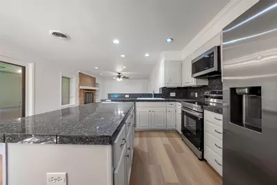 807 Country Club Road, Georgetown, TX 78628 - Photo 6