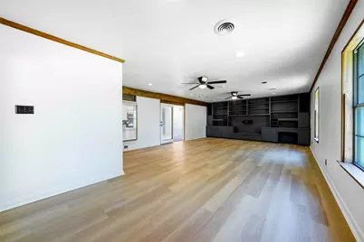 807 Country Club Road, Georgetown, TX 78628 - Photo 10