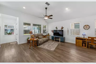 602 Jefferson Drive, Kyle, TX 78640 - Photo 4