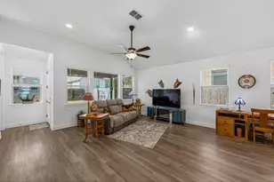 602 Jefferson Dr, Kyle, TX 78640 - Photo 4