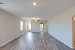 520 Republic Dr, Liberty Hill, TX 78642 - Photo 6