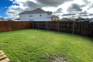221 Compania Dr, Liberty Hill, TX 78642 - Photo 26