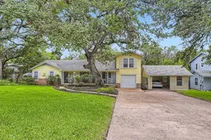 6804 Vine St, Austin, TX 78757 - Photo 2
