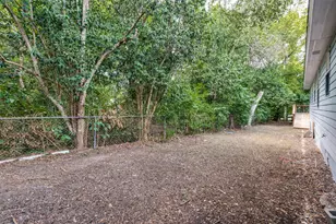 417 N Blanco St, Lockhart, TX 78644 - Photo 22