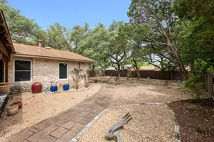 2506 Redleaf Ln, Austin, TX 78745 - Photo 22