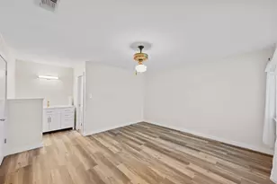 2506 Redleaf Ln, Austin, TX 78745 - Photo 14