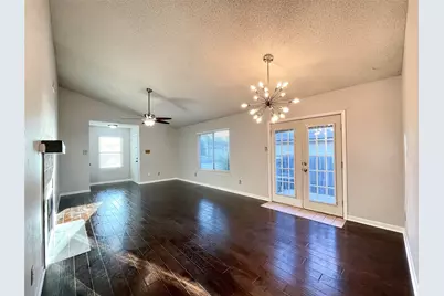 5912 Avery Island Avenue, Austin, TX 78727 - Photo 8