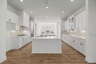 220 Begonia St, Buda, TX 78610 - Photo 6