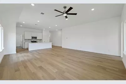 204 Melrose Street, Hutto, TX 78634 - Photo 6
