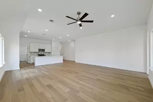 204 Melrose St, Hutto, TX 78634 - Photo 6