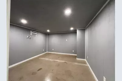 408 E 2nd Street, Taylor, TX 76574 - Photo 12