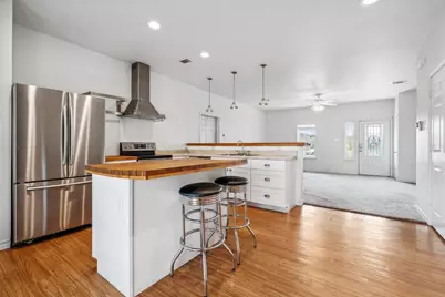 826 Savannah Cove, Elgin, TX 78621 - Photo 4