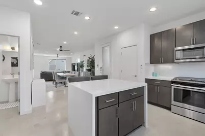 4020 Airport Boulevard #7, Austin, TX 78722 - Photo 18