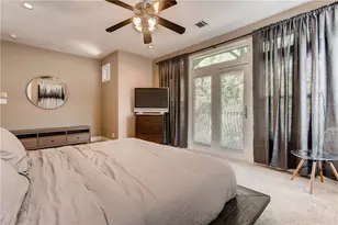 306 E 34th St, Austin, TX 78705 - Photo 16