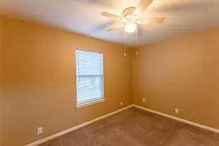 109 Granite Shoals Dr, Kyle, TX 78640 - Photo 10
