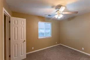 109 Granite Shoals Dr, Kyle, TX 78640 - Photo 8